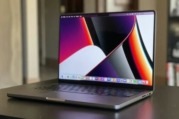 Слух: Apple разрабатывает ноутбуки нестандартных размеров
